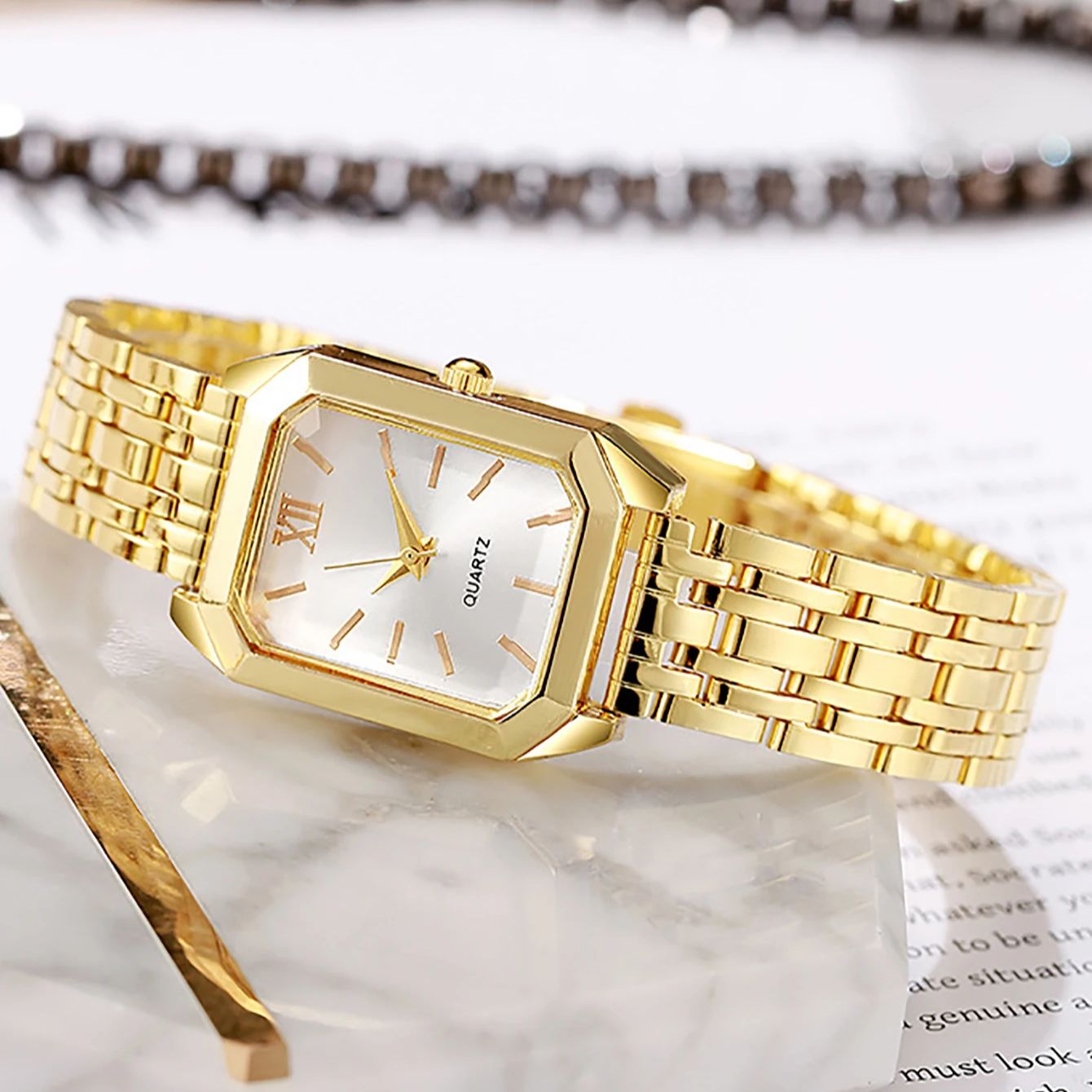 The lady's compact quartz watc - Does Jewelry Include Watches avis et prix